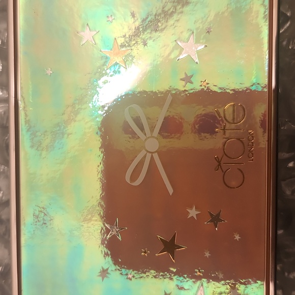 Ciate Eyeshadow Palette with Gold and Brown Shades - Picture 2 of 3